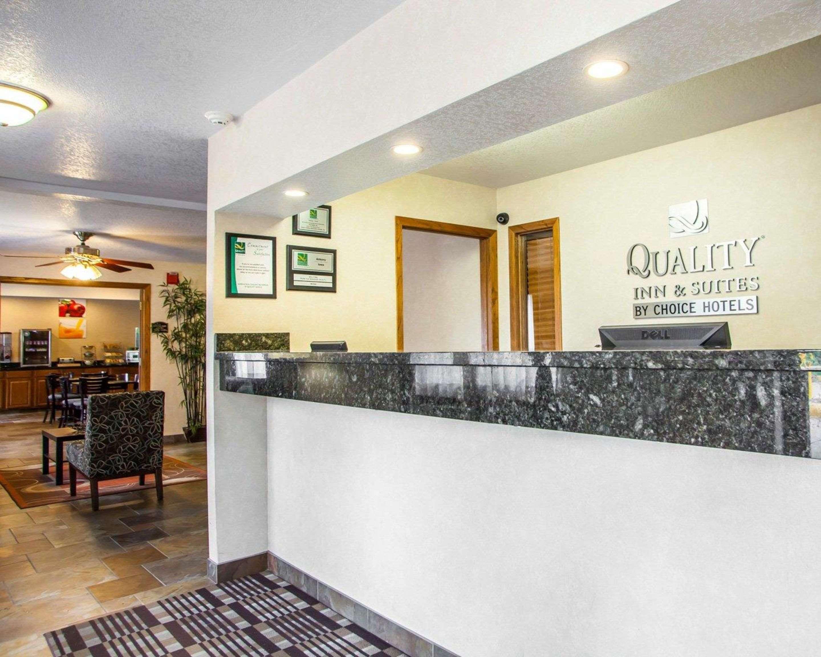Quality Inn & Suites Ankeny-Des Moines Exteriér fotografie
